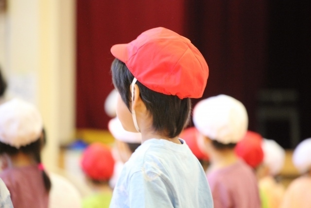 幼稚園向けの商品を提供する【Catch株式会社】～スモック・体操着・帽子などアイテムも豊富～
